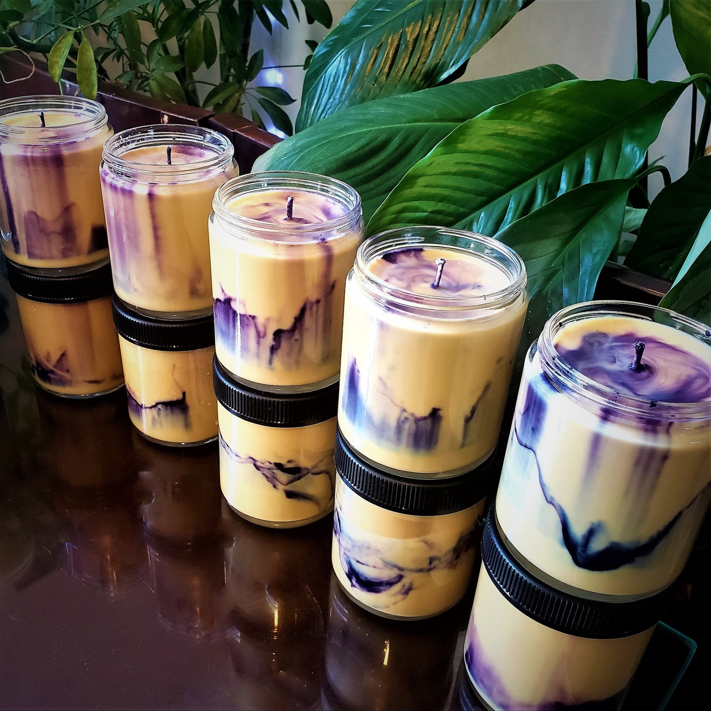 La'Ven Derwood - Soy Candle