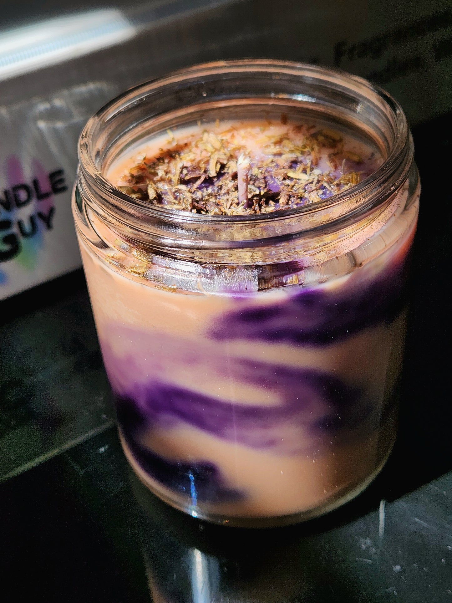 La'Ven Derwood - Soy Candle
